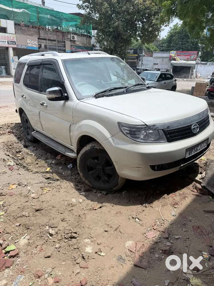 Tata Safari Storme 2014