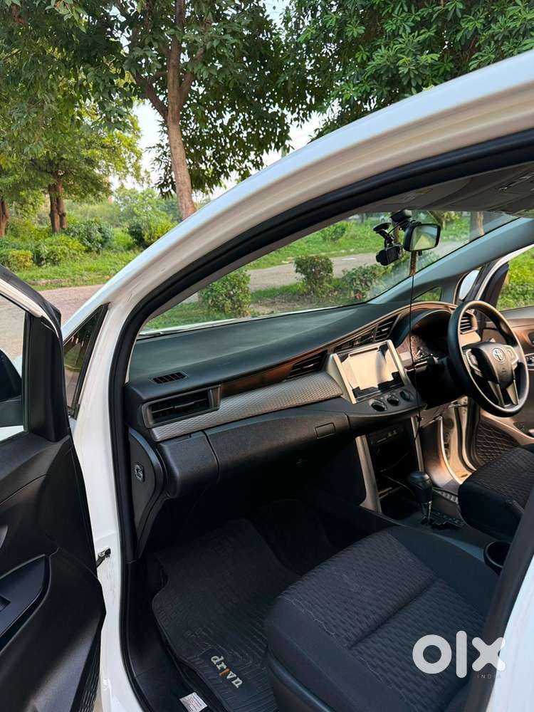 Toyota Innova Crysta 2019