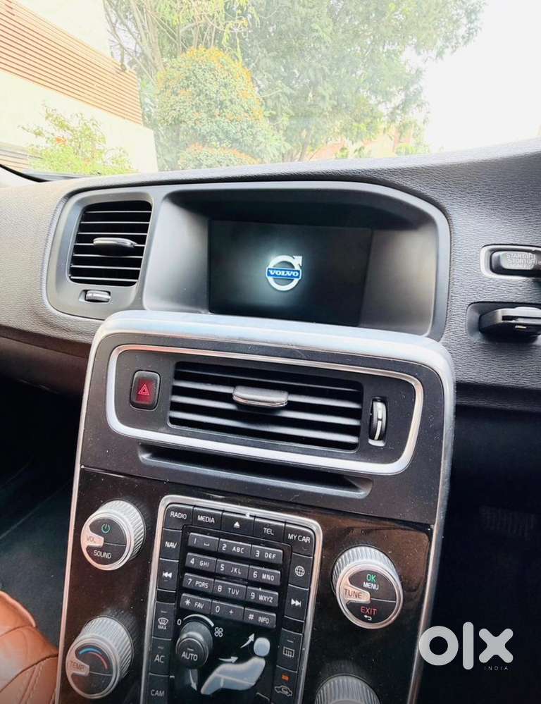 Excellent & Super Powerful Volvo S60 Diesel Car 2016 Registered