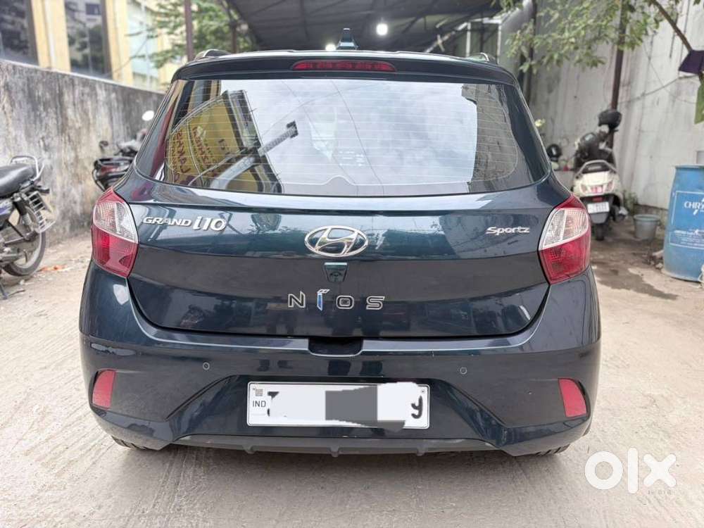 Hyundai Grand I10 Nios Sportz 1.2 At, 2022, Petrol