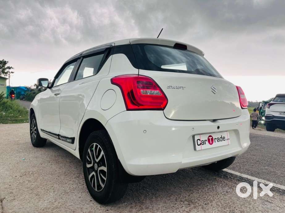 Maruti Suzuki Swift 1.2 Vxi (o), 2022, Petrol