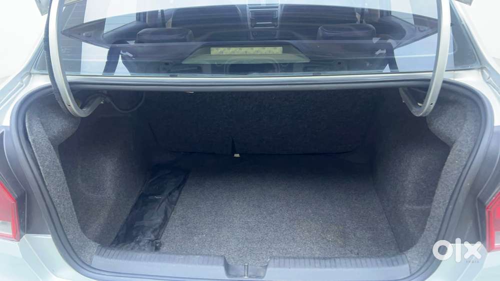 Volkswagen Ameo 1.2 Mpi Highline 16 Alloy, 2017, Petrol