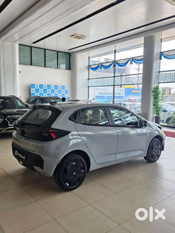 Tata Altroz Creative S, 2026, Petrol
