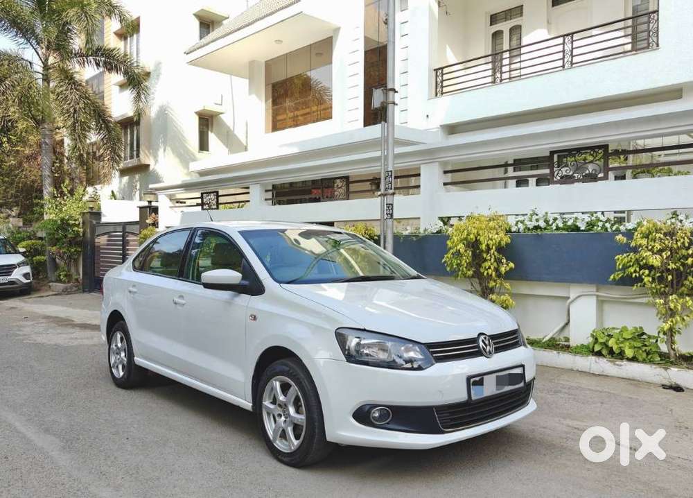 Volkswagen Vento 1.2 Tsi Highline Plus At, 2014, Petrol
