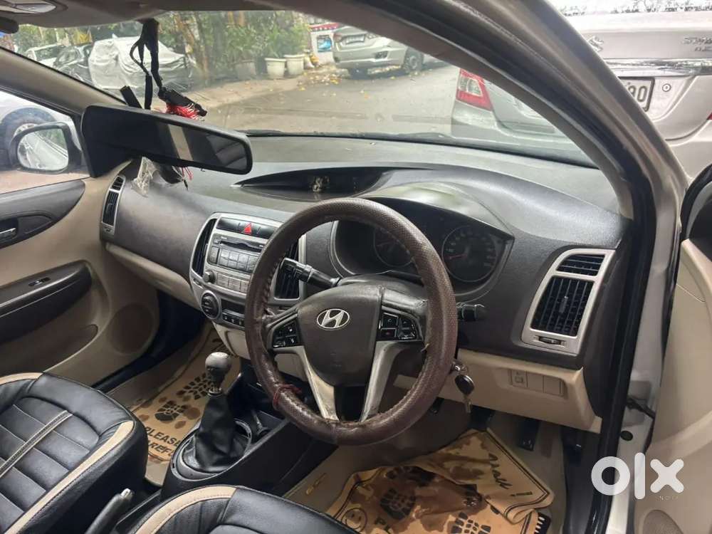 Hyundai I20 Sportz 2012
