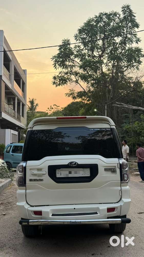 Mahindra Scorpio S4 Plus 9s, 2016, Diesel