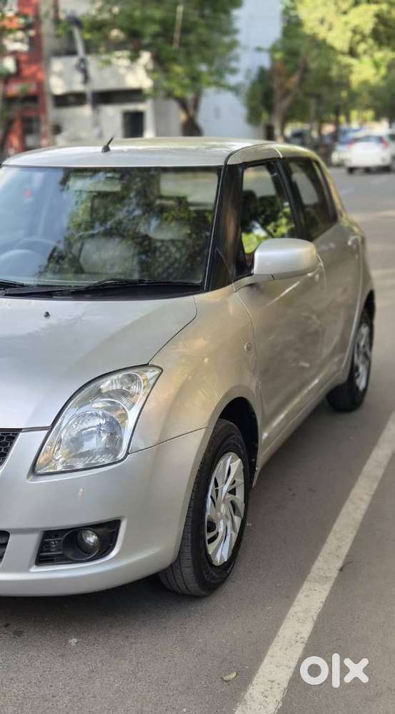 Maruti Suzuki Swift Vxi Optional, 2010, Petrol