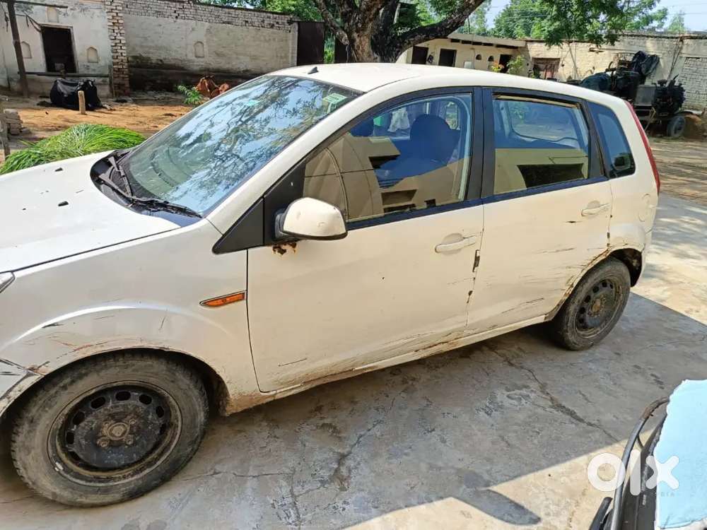 Ford Figo 2012 Diesel 115000 Km Driven