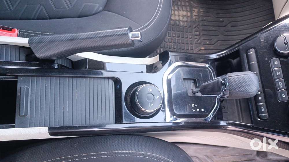 Tata Nexon 1.2 Revotron Xza Plus Premium, 2021, Petrol