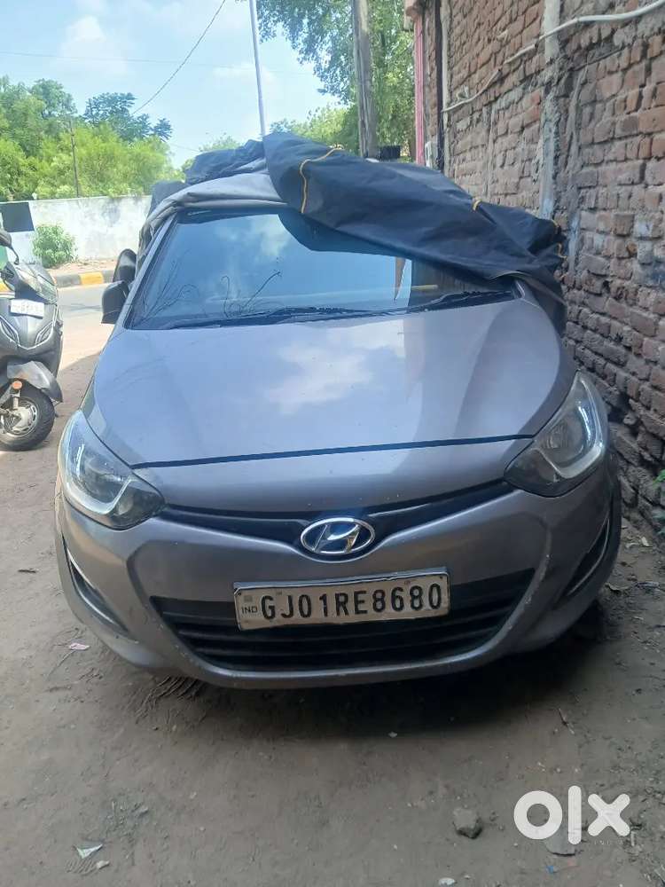 Hyundai I20 Sportz Petrol 2014 Like New Condition