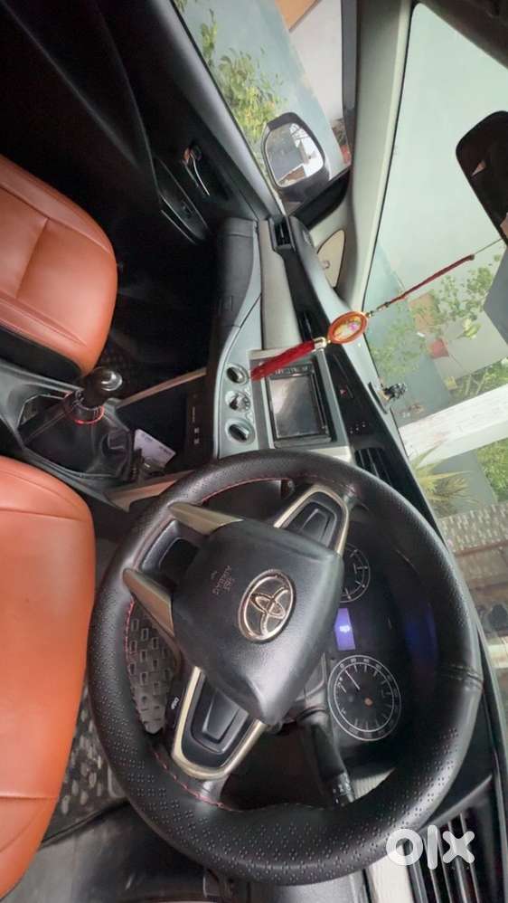 Toyota Innova Crysta 2016