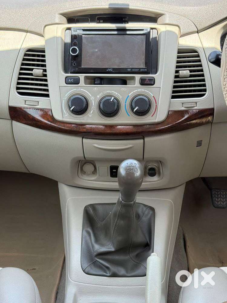 Toyota Innova 2.5 G (diesel) 7 Seater Bs Iv, 2013, Diesel