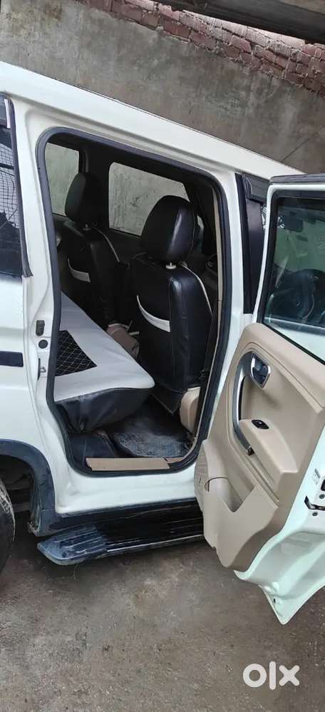 Mahindra Bolero New N10