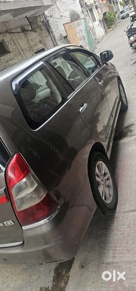 Well Maintain Car 70 % Tyre, Led Tube Light