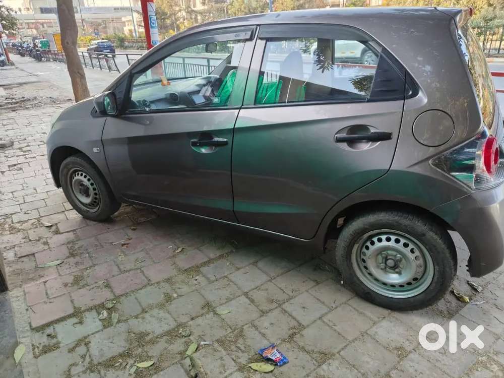 Honda Brio Petrol Mt 2nd Owner