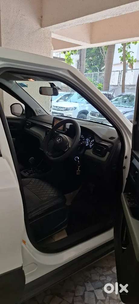 Tata Punch Rhythm Amt 2023 Model Si Gle Hand Drived.