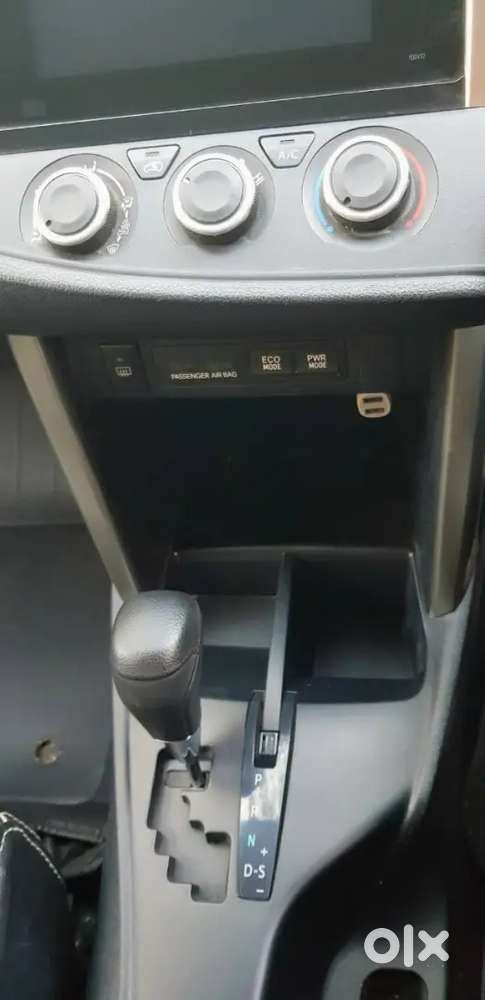 Toyota Innova Crysta 2018 2.8 At 8 Seater Diesel Well Maintained