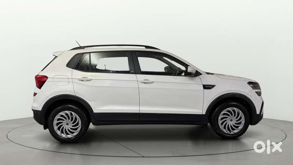 Skoda Kushaq 1.0 Tsi Active, 2023, Petrol