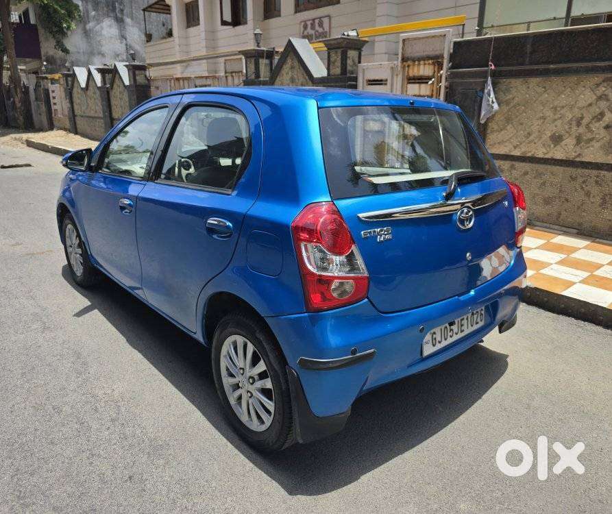 Toyota Etios Liva V Limited, 2013, Petrol