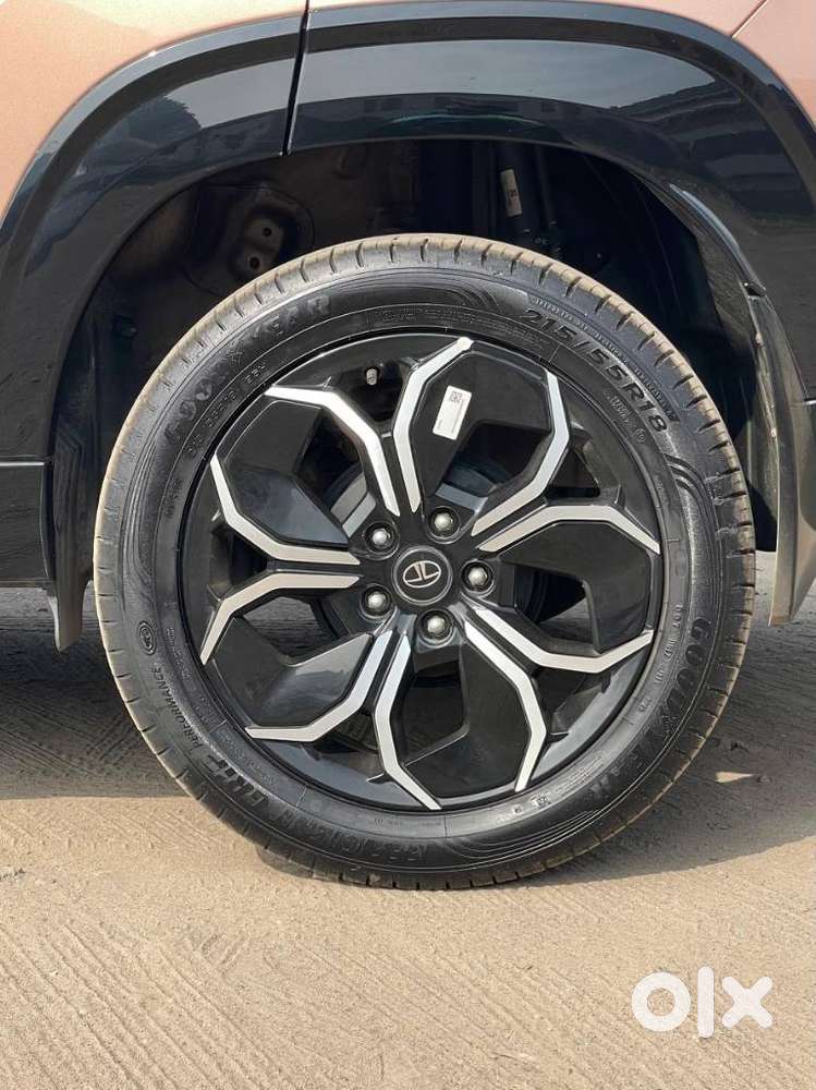 Tata Curvv Accomplished S 1.2 Revotron Petrol 7dca, 2025, Petrol