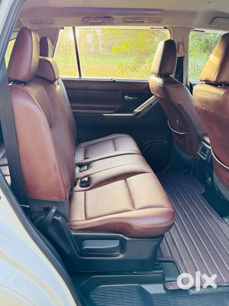 Toyota Innova Hycross 2.0 Vx Hybrid 7 Str, 2023, Petrol