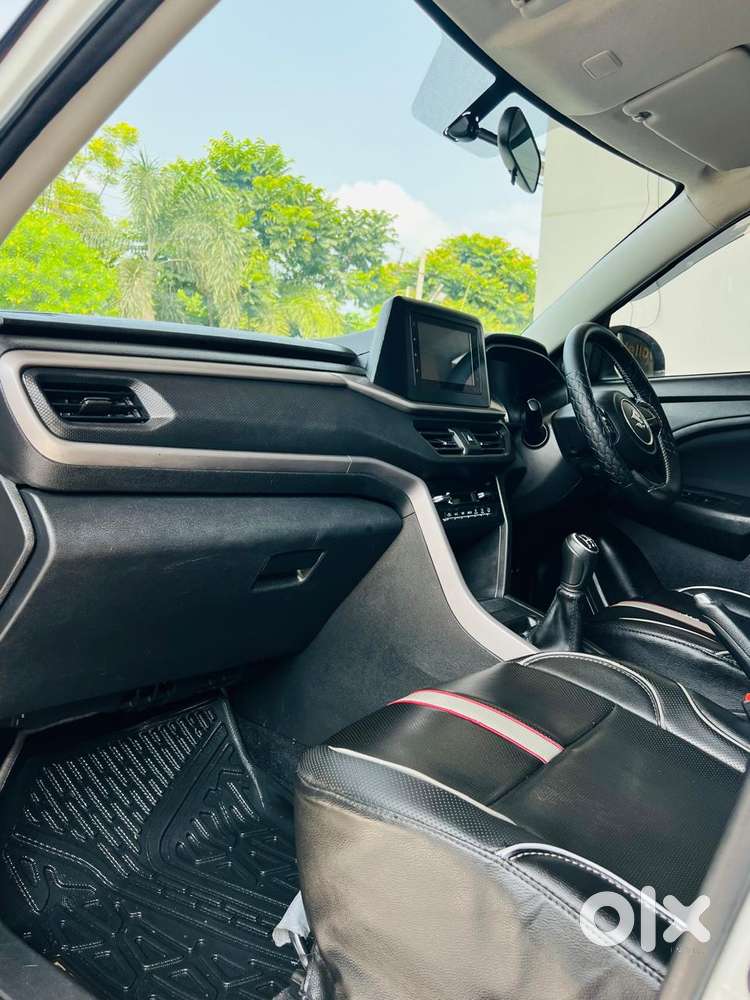 Maruti Suzuki Brezza 1.5 Vxi Smart Hybrid, 2022, Petrol