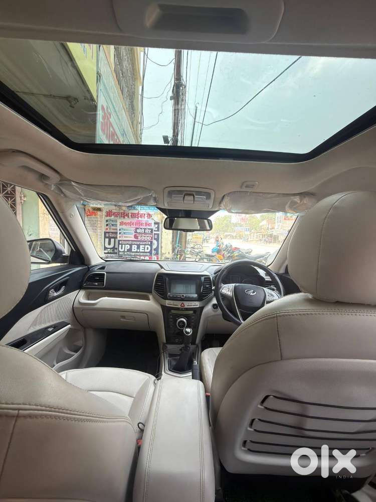 Xuv 300 W8 (o) , Petrol 2022 Model For Sale.