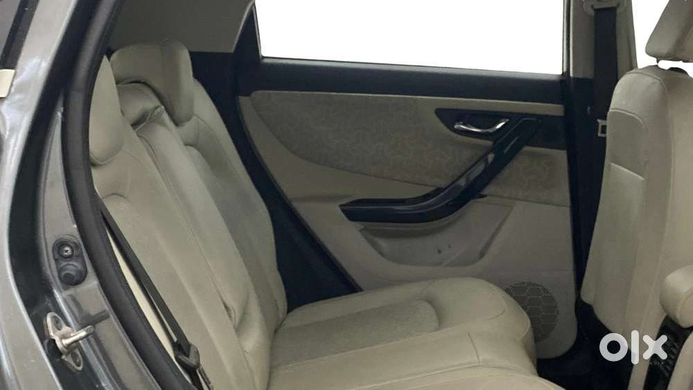 Tata Nexon 1.2 Revotron Xza Plus, 2023, Petrol
