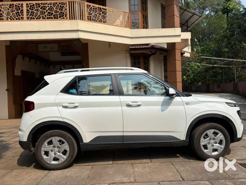Hyundai Venue 1.2   2022 Model  Petrol  Single Owner