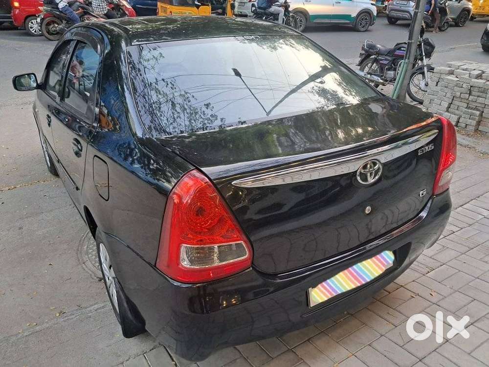 Toyota Etios 2010-2012 G Safety, 2011, Petrol