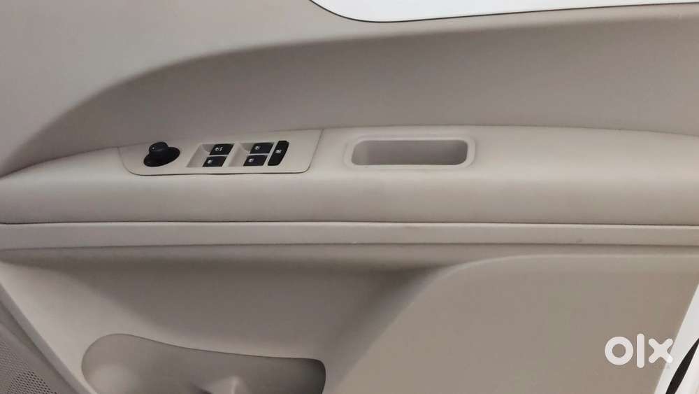 Mahindra Marazzo M6 8str, 2025, Diesel