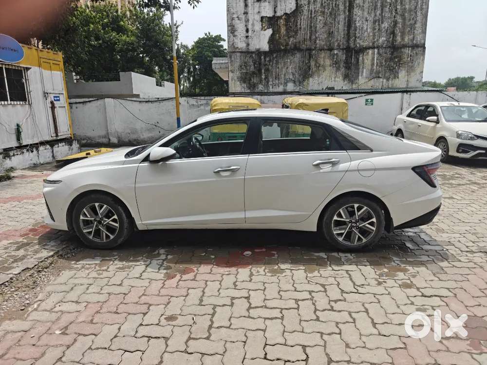 Hyundai Verna 1.5 Sx Ivt Automatic 2023