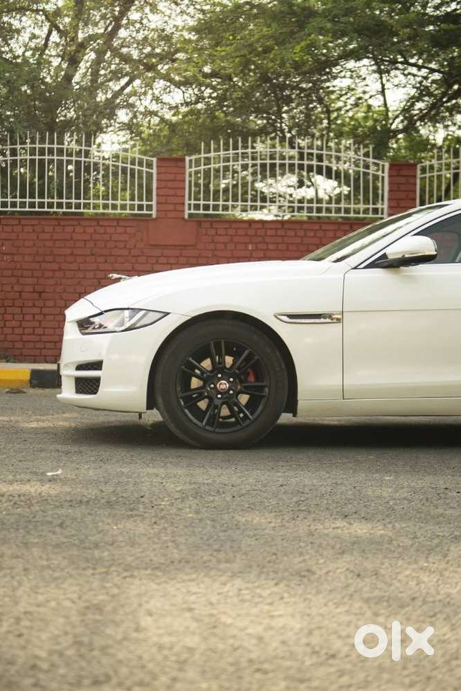 Jaguar Xe Portfolio, 2019, Diesel