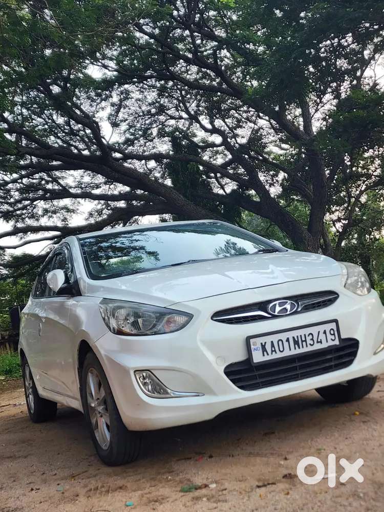 Hyundai Verna Fluidic 2011 Manual Petrol