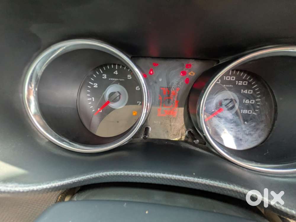 Mahindra Tuv 300 Mhawk100 T8, 2017, Diesel