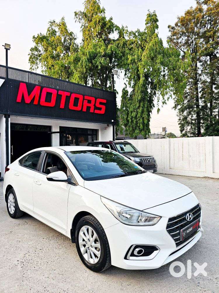 Hyundai Verna Vtvt 1.6 At Ex, 2018, Petrol