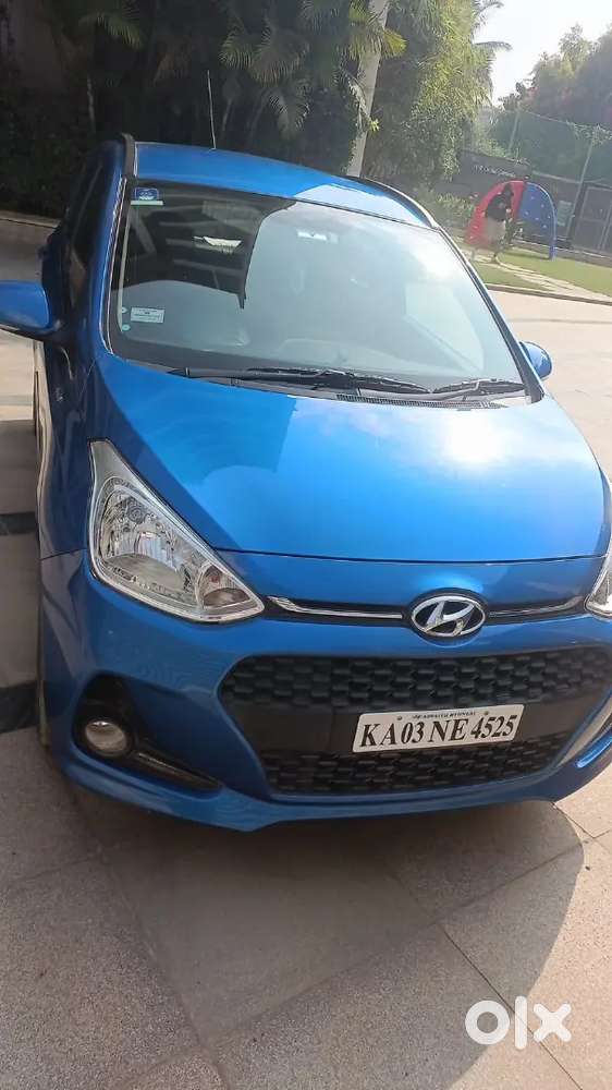 Hyundai I 10 Electric Blue