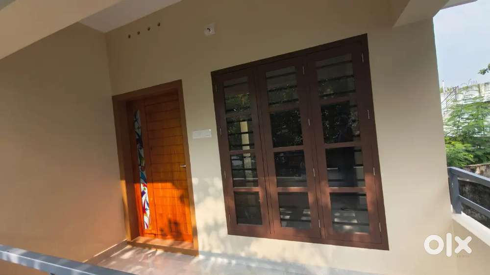 Brand New 2 bhk  house for rent at Kaniyapuram,Chittattumukku Junction