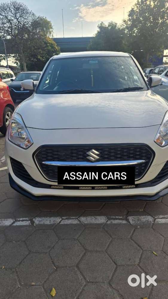Maruti Suzuki Swift 1.2 Vxi (o), 2023, Petrol