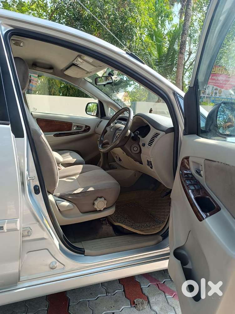 Toyota Innova 2.5 Vx 7 Str Bs-iii, 2013, Diesel