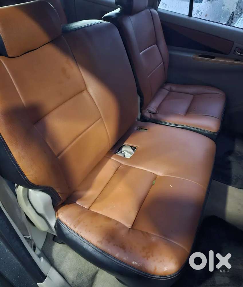 Toyota Innova 2012 Diesel Well Maintained Orginal Kerala Vehicle