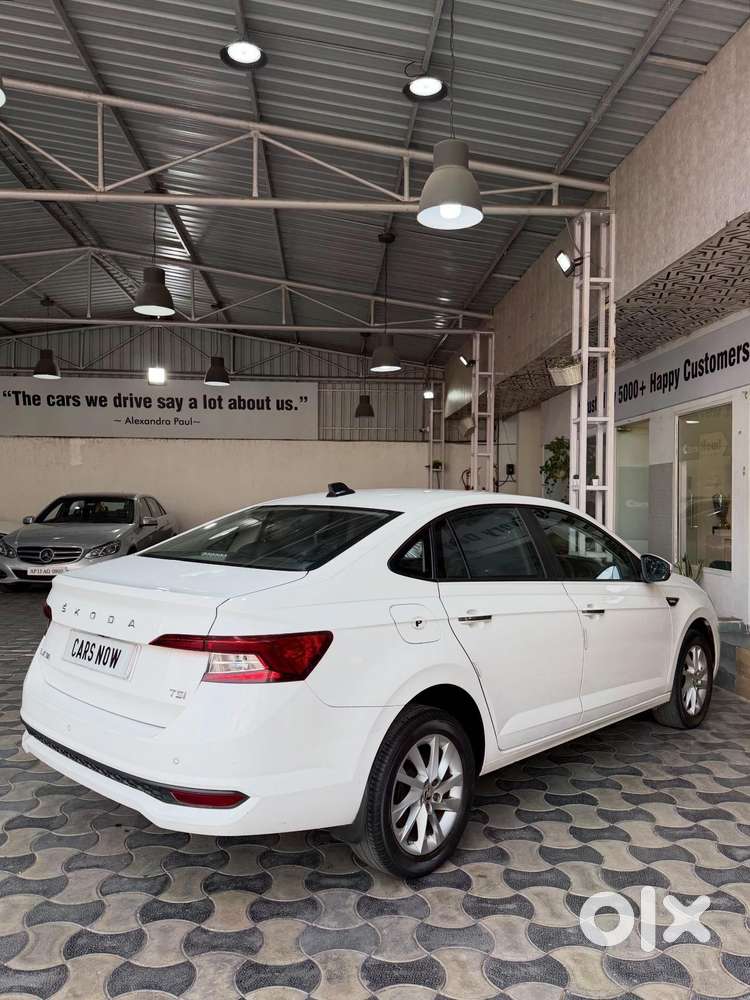 Skoda Slavia 1.5 Tsi Style At, 2023, Petrol