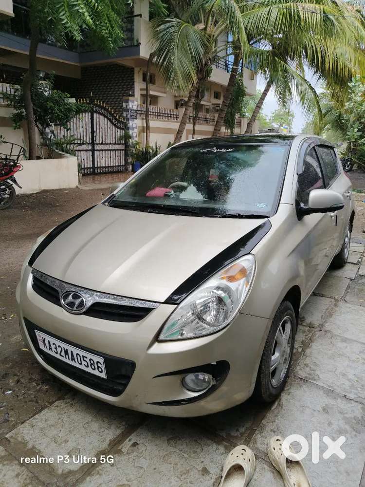 Model 2011 Automatic Petrol