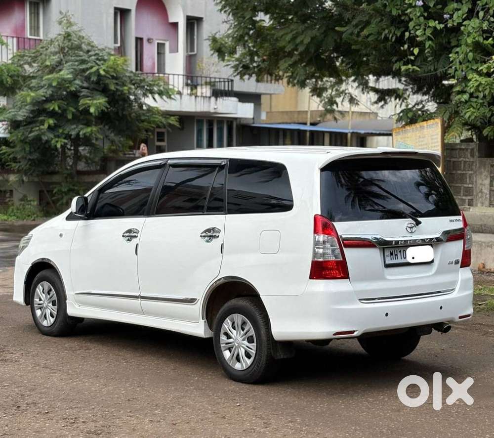 Toyota Innova 2.5 G (diesel) 8 Seater, 2015, Diesel