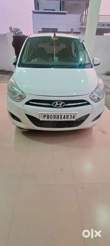 Hyundai I10 Sportz 2012 Petrol