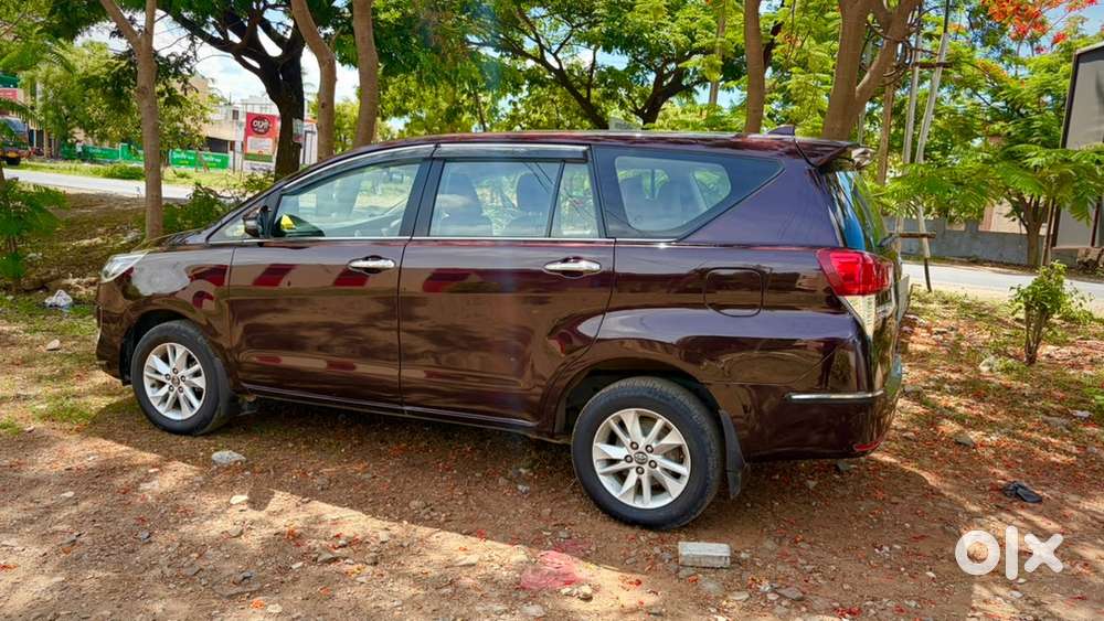 Toyota Innova Crysta 2018