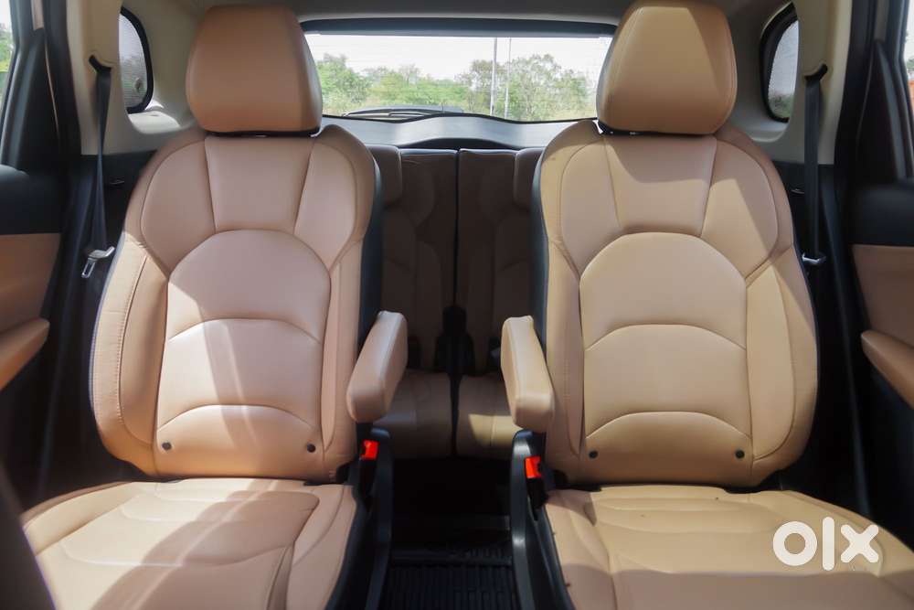 Mg Hector Plus Sharp Pro 1.5 Turbo Petrol Cvt 6 Str, 2026, Petrol
