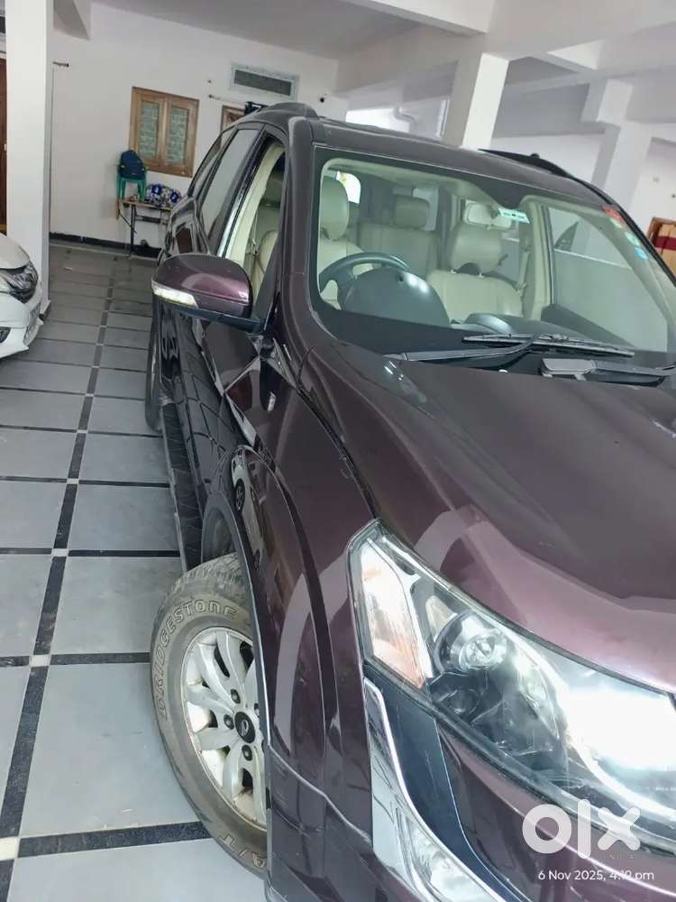Mahindra Xuv500 W10  2016 Diesel 176000 Km Driven