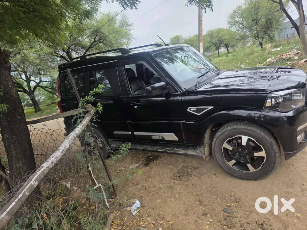 Mahindra Scorpio Classic 2023