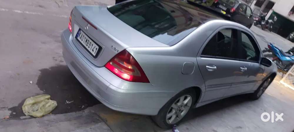 Mercedes-benz C Class 2006 Diesel 100000 Km Driven